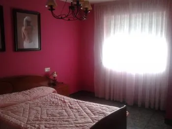 Alquilo buena casa en neda, galicia zona ferolterra-ortegal por semanas