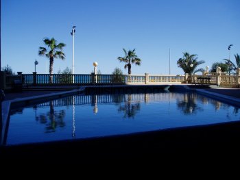 Piscina al atardecer