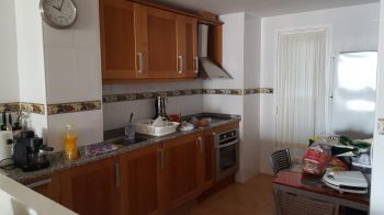 Piso con piscina junto a playa (5)