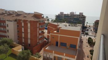 Piso con piscina junto a playa (2)