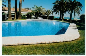 Apartamento en urbanización en primera linea de playa de las marin (4)