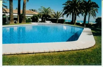 Apartamento en urbanización en primera linea de playa de las marin (4)