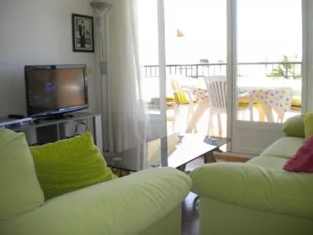 Apartamento en urbanización en primera linea de playa de las marin (5)