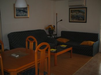 Piso bajo en denia, con acceso directo a la pisicna junto a la pla (4)