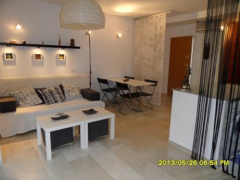 Apto. coqueton de 1 hab. con jardin privado 30m2 en ctra las marin (3)