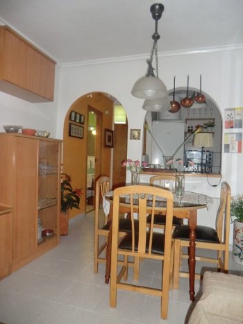 Apartamento con piscina y 150 m la playa (2)