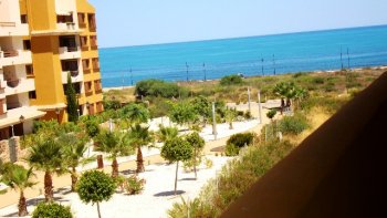 Apartamento de lujo en una excelente ubicación con vistas al mar (2)