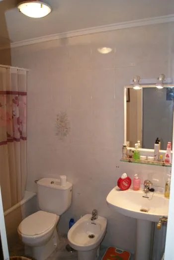 baño con bañera