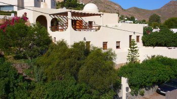 Cortijo de 2 plantas orientado al mar, con magníficas vistas desde (7)