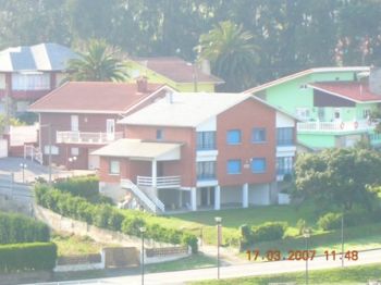 Apartamentos enfrente de la playa de Sta. Maria del Mar.