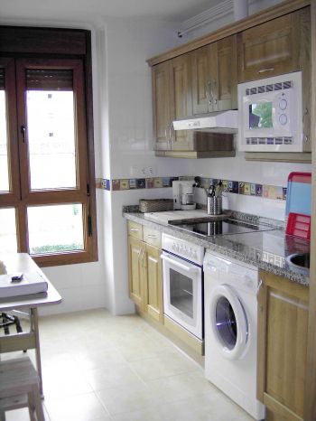 Preciso y nuevo apartamento totalmente equipado en Luanco (3)