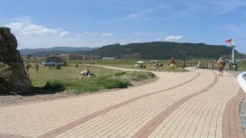 Asturias alquilo casa en pueblo marinero vistas mar playa en el mismo pueblo tenemos ofertas desde 55 dia para 4 personas 