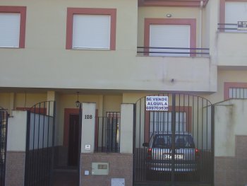 Alquiler casa amueblada en monesterio (2)