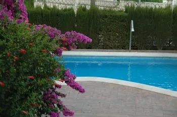 Magnifica Casa de Vacaciones con Barbacoa, Piscina y Pista de Teni (3)