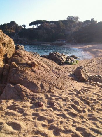 Apartamento de 80m+40m terraza a 4km de blanes,ideal 2familias con (4)