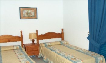 Alquiler de apartamento en la barrosa - urb. la almadraba (4)