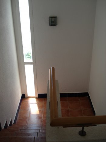 Adosado en la loma de sancti petri, para seis personas (6)