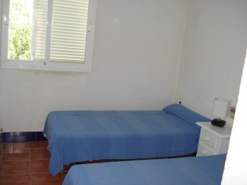 Adosado en la loma de sancti petri, para seis personas (7)