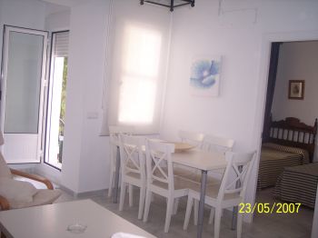  Agradable, luminoso y amplio piso de 3 dormitorios en Chipiona (4) 