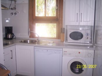 Agradable, luminoso y amplio piso de 3 dormitorios en Chipiona (5)