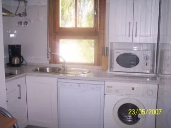 Agradable, luminoso y amplio piso de 3 dormitorios en Chipiona (5)