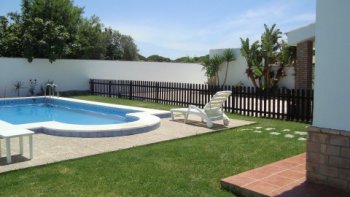 Casa tipo cortijo con piscina