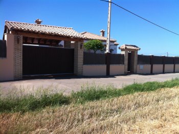 Chalet 130 m2 piscina conil playa 5 minutos (2)