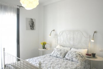 Villa de diseño con piscina privada a tan solo 100 metros de la pl (6)