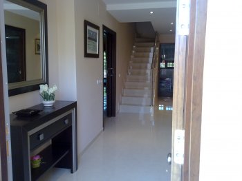 Precioso chalet con piscina privada situado a 100 metros de la pla (6)