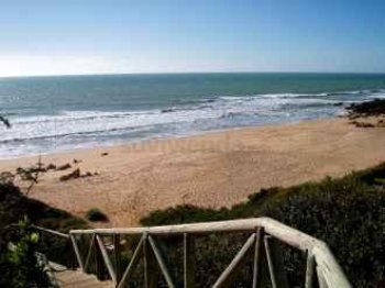 Precioso chalet con piscina privada situado a 100 metros de la pla (7)