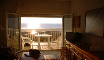 Apartamento con vistas al mar (2)