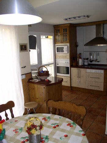 Vende y alquila por temporadas una preciosa casa adosada en las re (4)