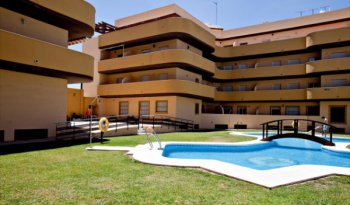 Se alquila piso vacacional en residencial mirador del coto, sanl�car de barrameda, c�diz.