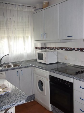 Apartamento en playa de la barrosa. chiclana. (6)