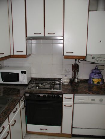 Laredo. Chalet con garaje y jardin. (5)