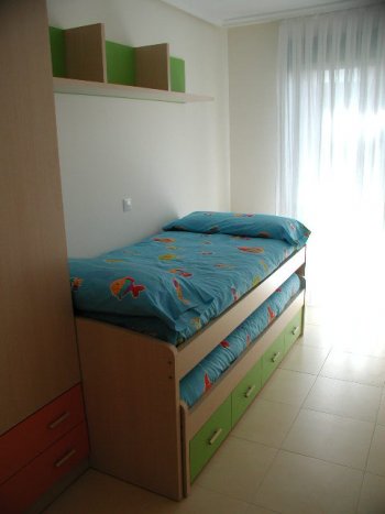 habitacion con cama nido de 90cm
