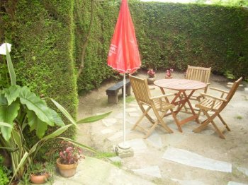 Casita de piedra con jardin santillana del mar (2)