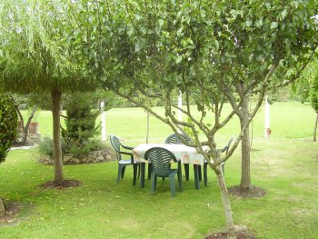 Casita de piedra con jardin santillana del mar (4)