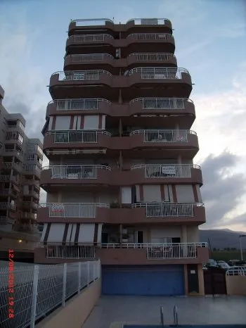 Apartamento en 1ª linea y frontal al mar de 90 m2 - playa morro de (2)
