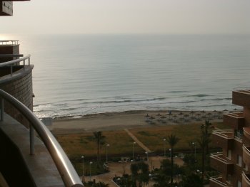 Apartamento 1 linea de playa en marina dor