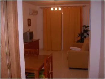 APARTAMENTO EN 2 LINEA DE DOS HABITACIONES