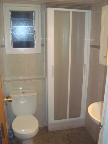 Apartamento increÍbles vistas, en zona muy tranquila y familiar de (2)