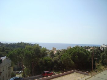 Apartamento increÍbles vistas, en zona muy tranquila y familiar de (3)