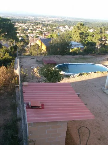 Barbacoa y piscina
