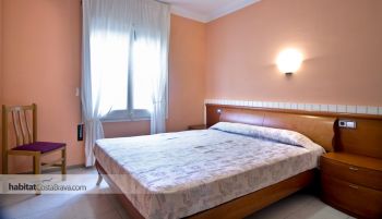 Habitaciones, 4 por apartamento, 3 de matrimonio y una triple con literas