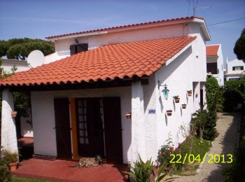 Vista del jardin y patio de acesso