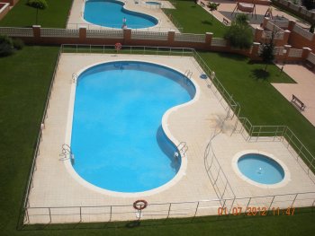 Atico para 8/10 adultos en jaca (4)