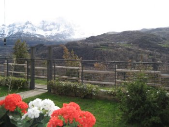 Casa en pleno pirineo con espectaculares vistas y jardin