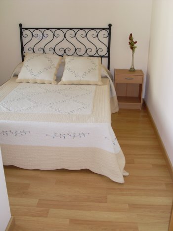 APARTAMENTO NUEVO CON VISTAS A 100M PLAYA DE COVAS, VIVEIRO (5)