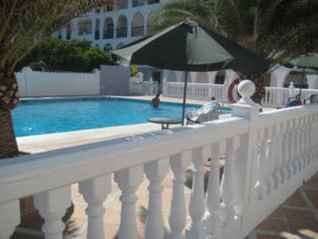 Primerísima línea de playa con piscina. 1 dormitorio. ideal vacaci (4)